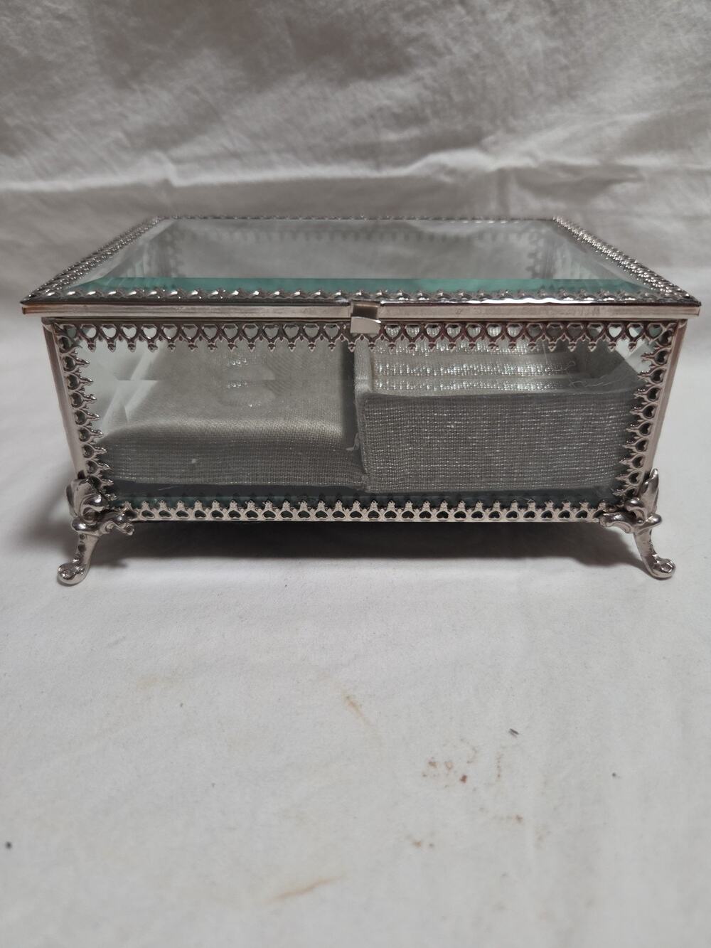 Cynthia Rowley Glass Silver Jewelery Trinket Box 4 1/2" X 5 1/2"